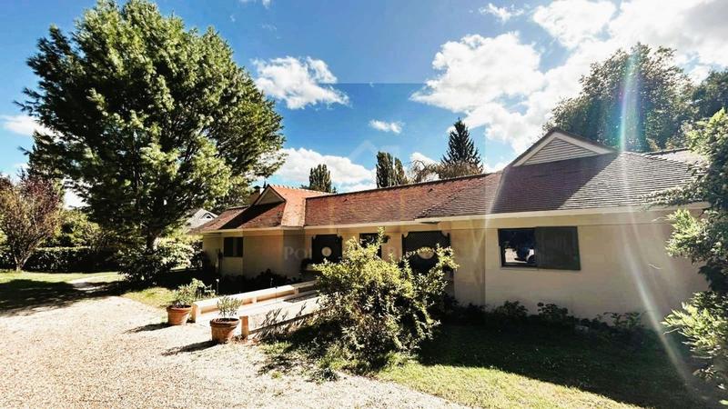 Propriété - 227 m² - 8 pièces