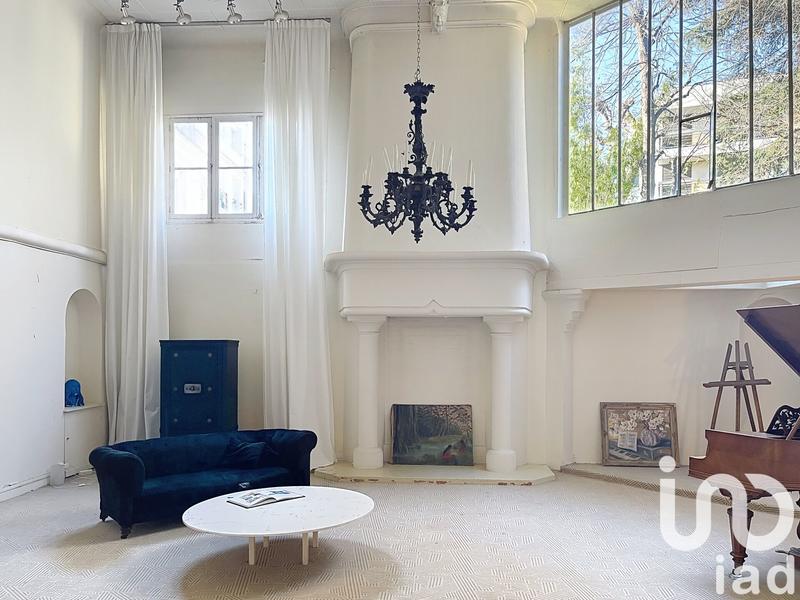 Appartement - 204 m² - 6 pièces