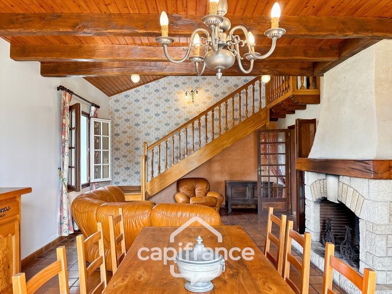 Maison - 165 m² - 6 pièces