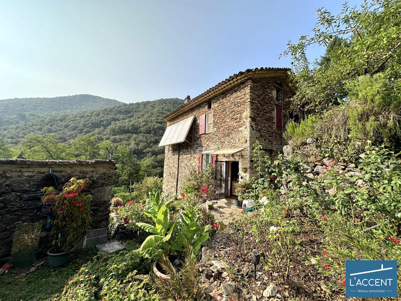 Maison - 325 m² - 14 pièces