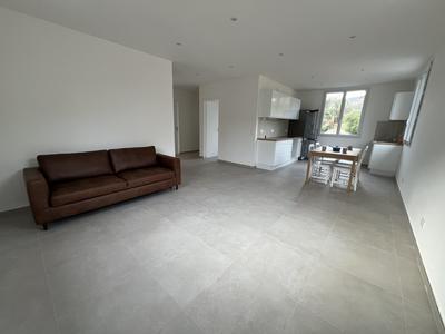 Appartement - 79 m² - 4 pièces