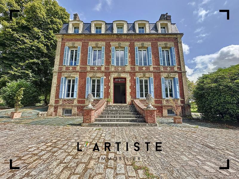 Maison - 353 m² - 11 pièces