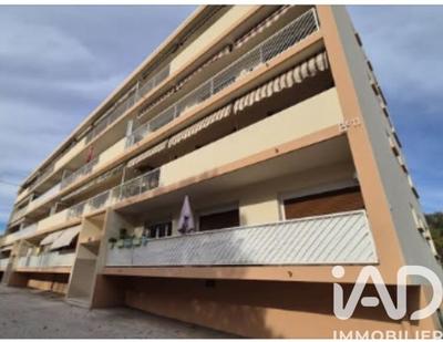 Appartement - 86 m² - 4 pièces