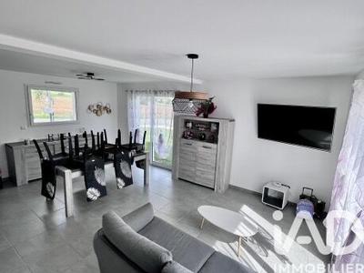 Maison - 94 m² - 5 pièces