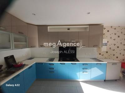 Maison - 150 m² - 4 pièces