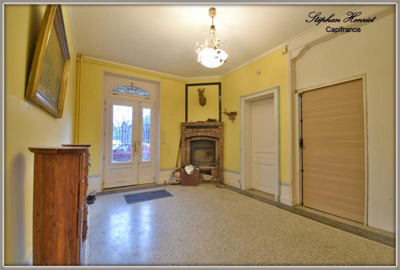 Maison bourgeoise - 230 m² - 11 pièces