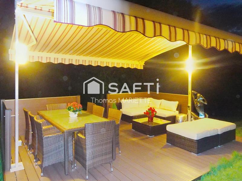 Villa - 255 m² - 9 pièces