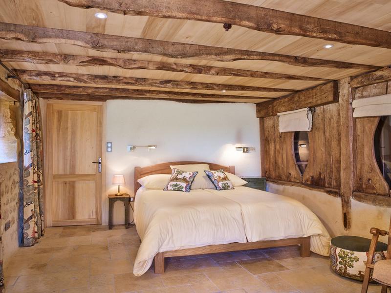 Maison ancienne - 682 m² - 17 pièces