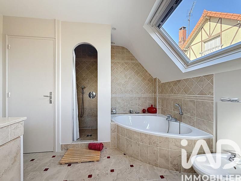 Maison - 135 m² - 5 pièces