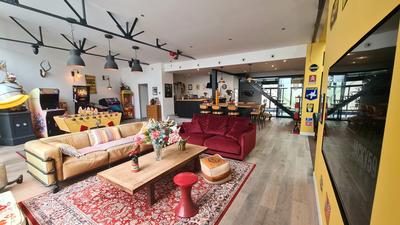 Loft - 350 m² - 9 pièces