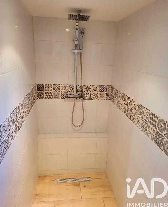 Maison - 192 m² - 6 pièces