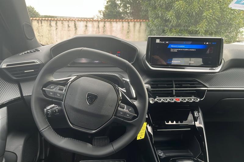 Peugeot 2008 II Hybrid 145 e-Dcs6 Envy