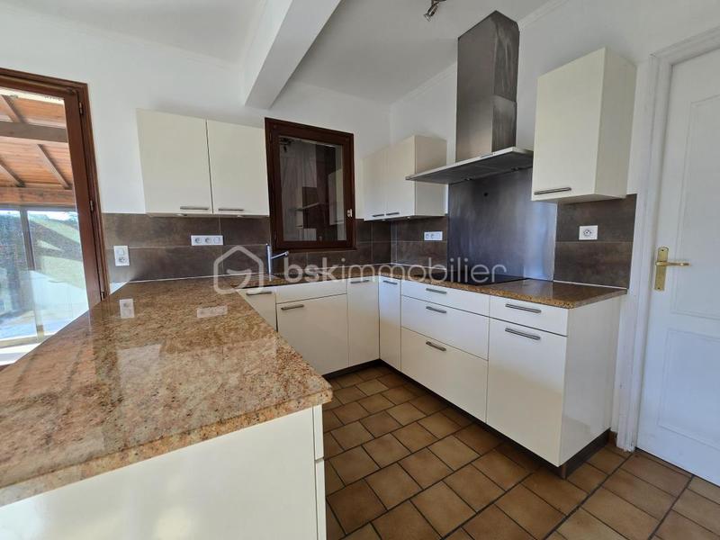 Maison - 178 m² - 6 pièces