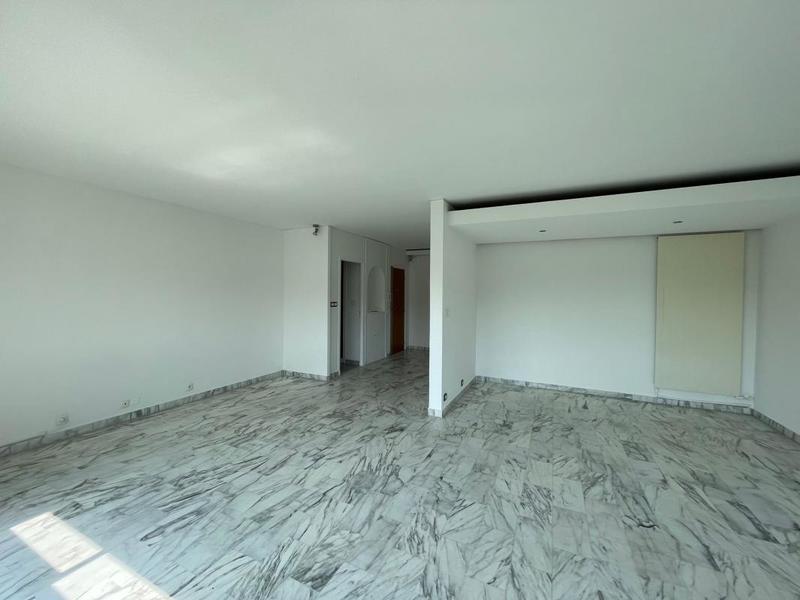 Appartement - 80 m² - 3 pièces