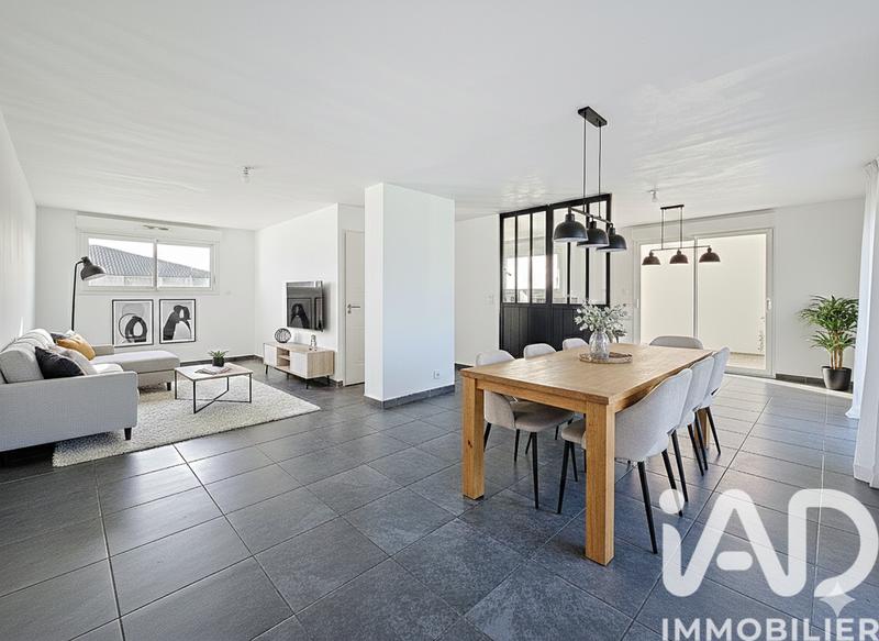 Maison - 110 m² - 5 pièces