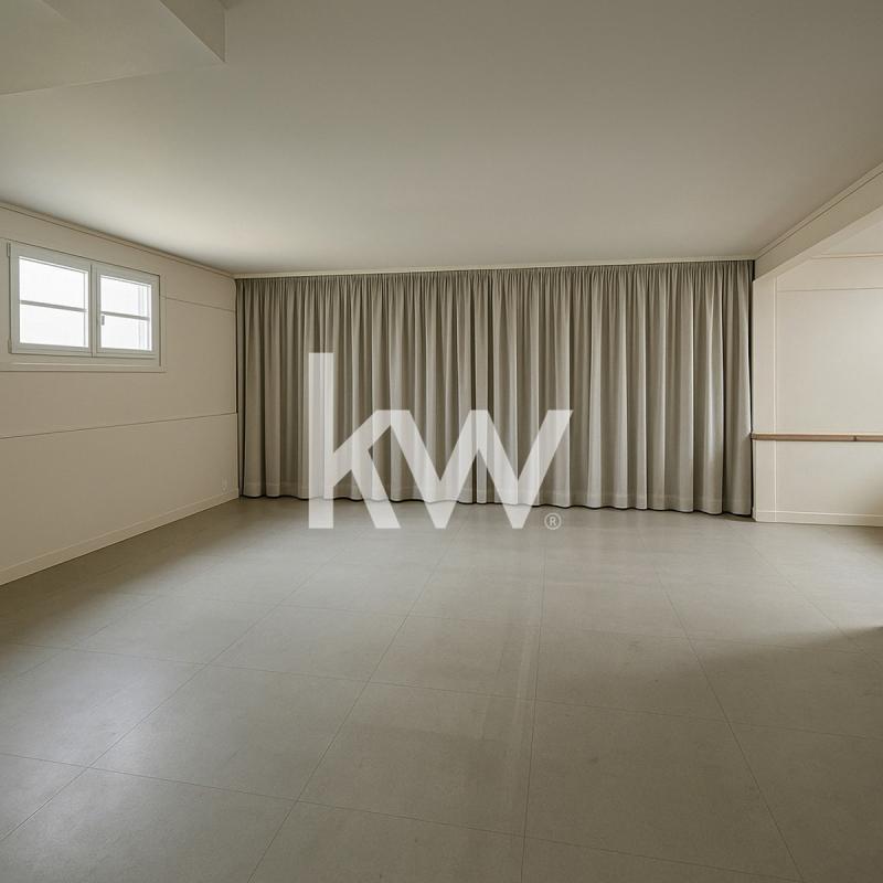 Loft - 105 m² - 4 pièces