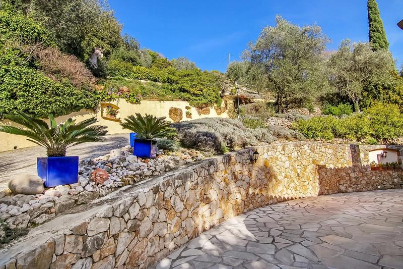 Maison - 155 m² - 5 pièces