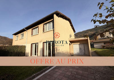 Maison - 102 m² - 4 pièces