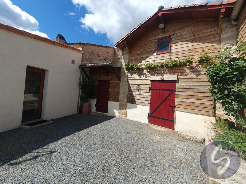 Maison ancienne - 169 m² - 6 pièces