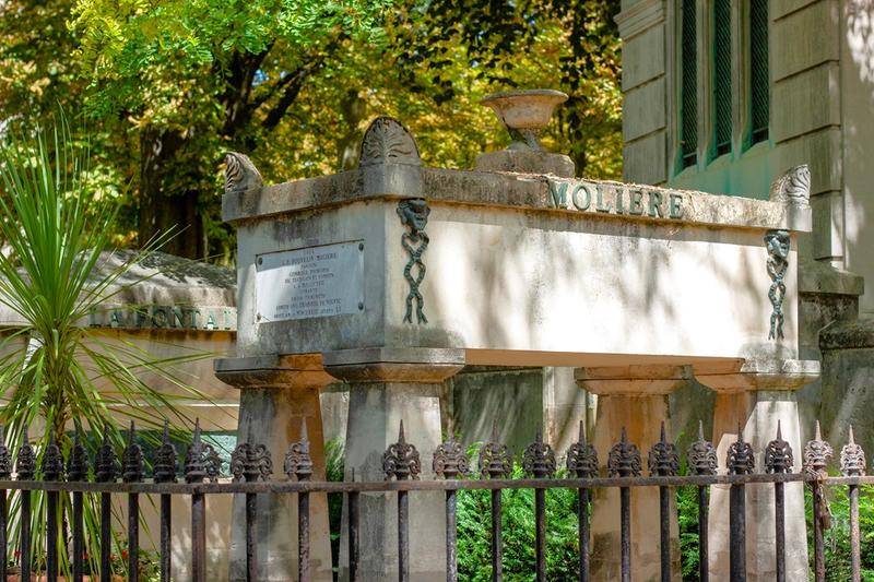 Visite-enquête au coeur du cimetière du Père Lachaise avec un comédien