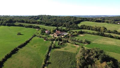 Maison - 375 m² - 17 pièces