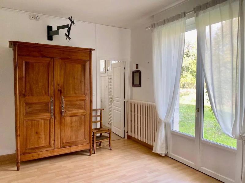 Maison - 239 m² - 8 pièces