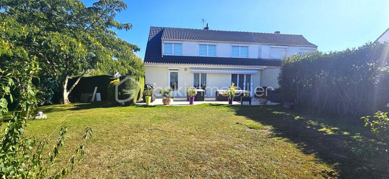 Maison - 102 m² - 6 pièces