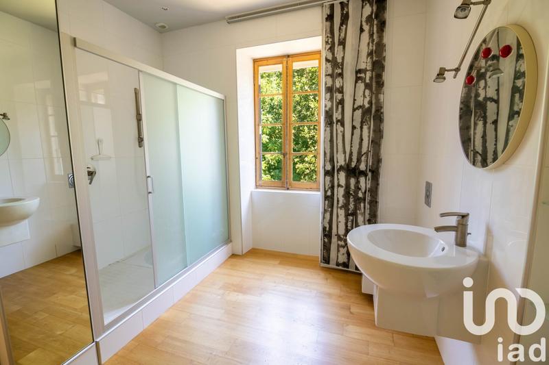 Maison - 405 m² - 12 pièces