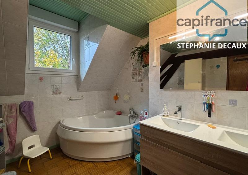 Maison - 147 m² - 8 pièces