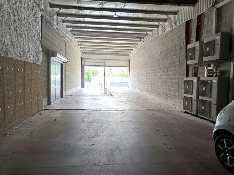 Bureau - 218 m² - 1 pièce