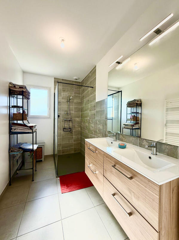 Maison - 80 m² - 5 pièces