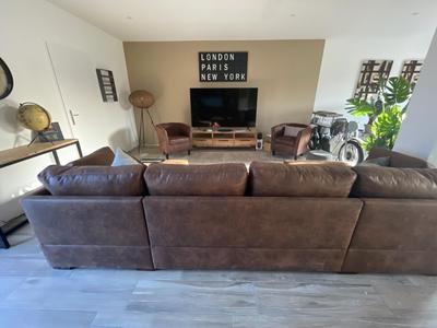 Chambre - 234 m² - 1 pièce