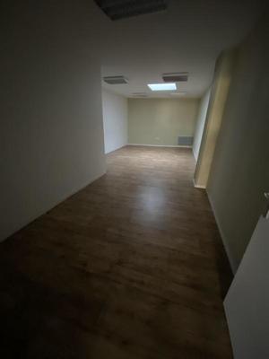 Bureau - 150 m² - 1 pièce