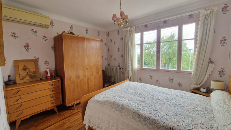 Maison - 146 m² - 8 pièces