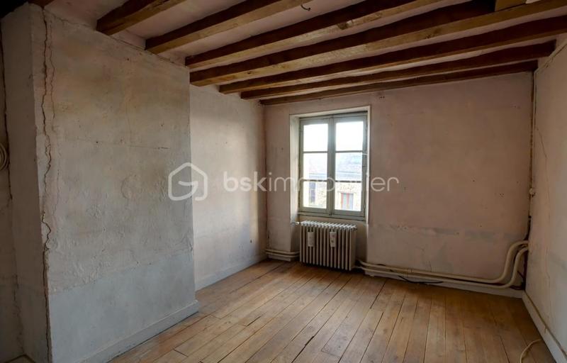 Maison traditionnelle - 234 m² - 6 pièces