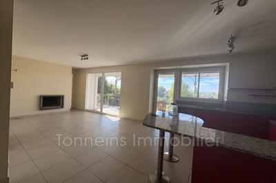 Maison - 111 m² - 7 pièces