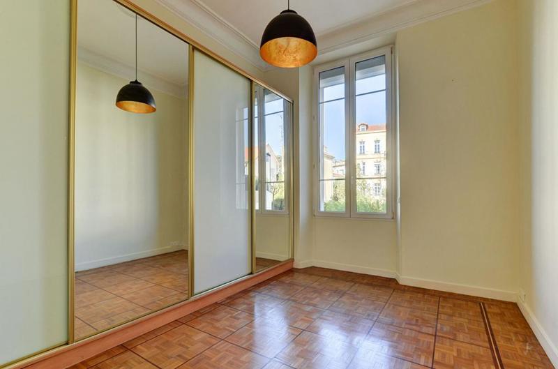 Appartement - 139 m² - 5 pièces