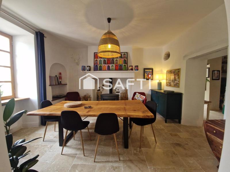 Maison - 165 m² - 6 pièces