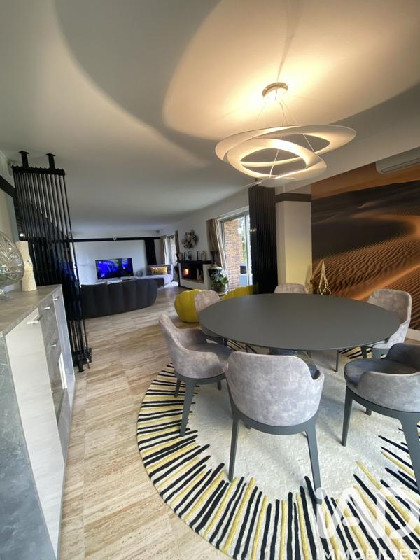 Maison de maîtres - 313 m² - 8 pièces