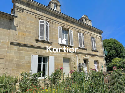 Maison ancienne - 800 m² - 12 pièces