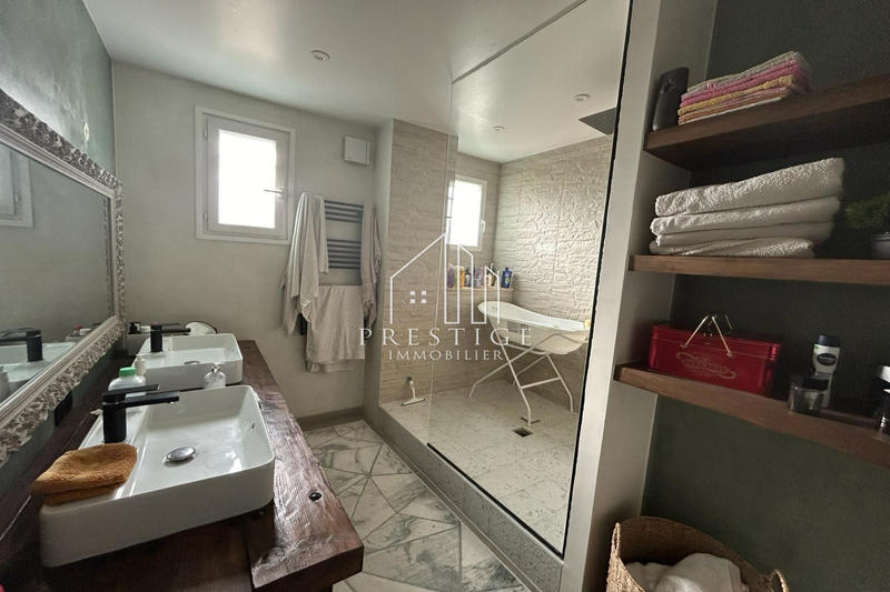 Maison - 114 m² - 3 pièces