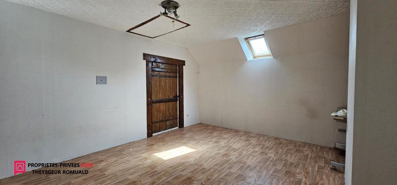 Maison - 201 m² - 7 pièces