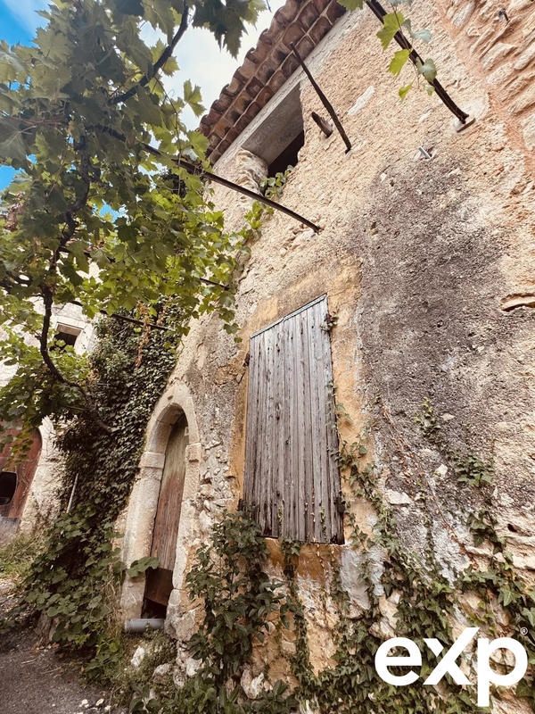 Maison traditionnelle - 251 m² - 5 pièces