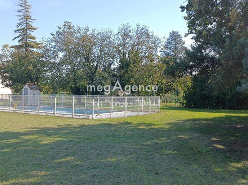 Terrain constructible - 4 860 m²