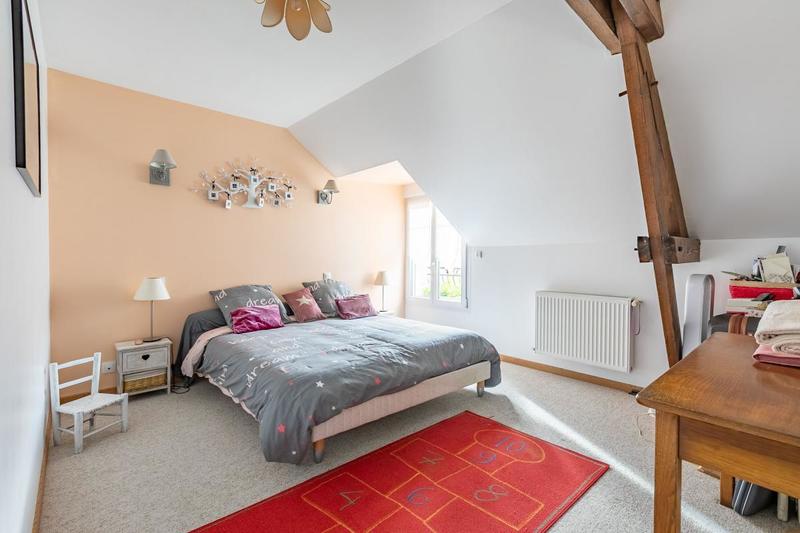 Maison - 300 m² - 7 pièces