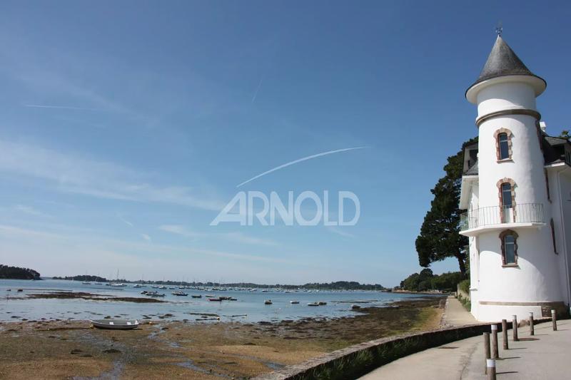 Maison - 113 m² - 8 pièces