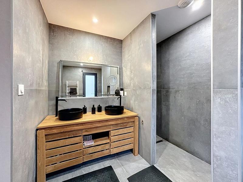 Maison - 177 m² - 5 pièces