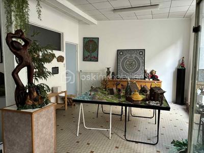 Maison - 400 m² - 9 pièces