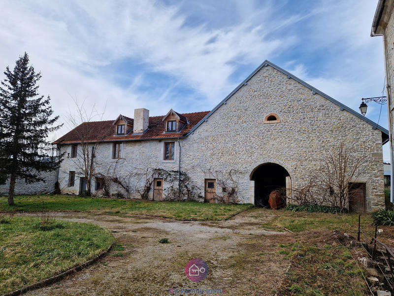 Château - 1 400 m² - 23 pièces