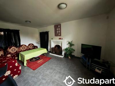 Chambre - 12 m² - 1 pièce